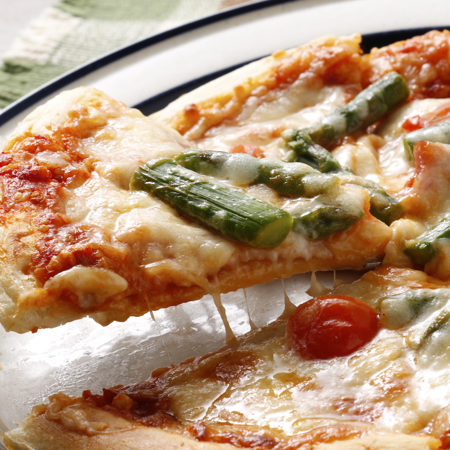 あなたが食べているピザ、本物のチーズですか？ファミレスのピザにはチーズにアレが入っていた！
